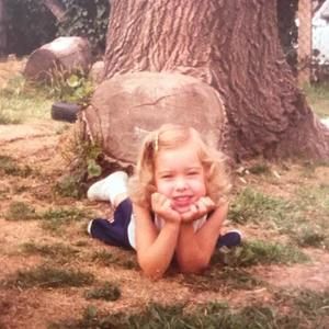 Meet your Posher, Estelle